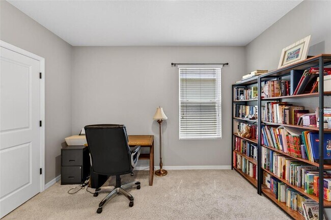 Building Photo - 11176 Leland Groves Dr