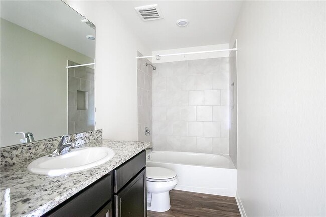 Building Photo - 18713 Quiet Range Dr