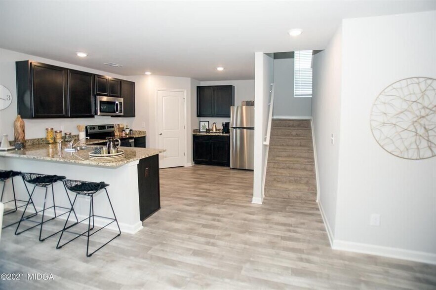 Building Photo - 178 Goodall Woods Dr