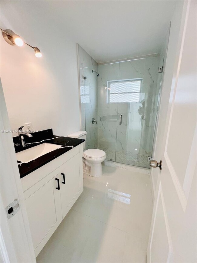 Building Photo - 651 SW 67th Ave