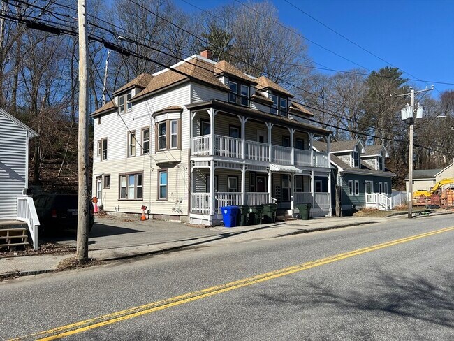 Building Photo - 272 Front St