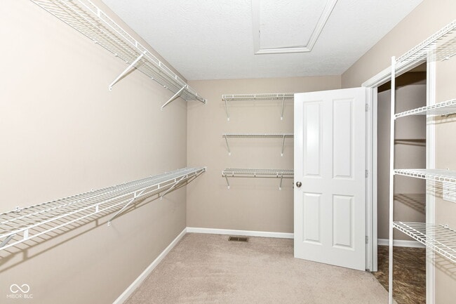 Building Photo - 14080 Knightstown Dr W