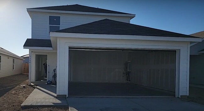 Building Photo - 7354 Orange Sapphire