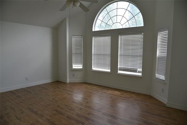 Building Photo - 5880 Baker Dr