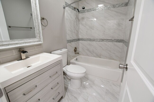 Building Photo - Single Story home in Heart of Mira Mesa