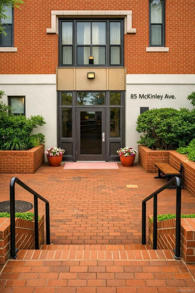 Building Photo - 85 McKinley Ave