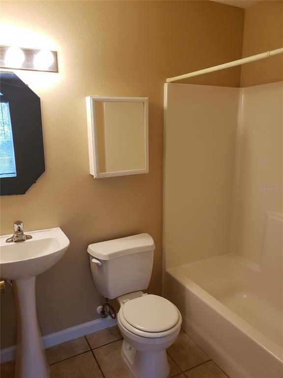 Building Photo - 32 Zoeller Ct