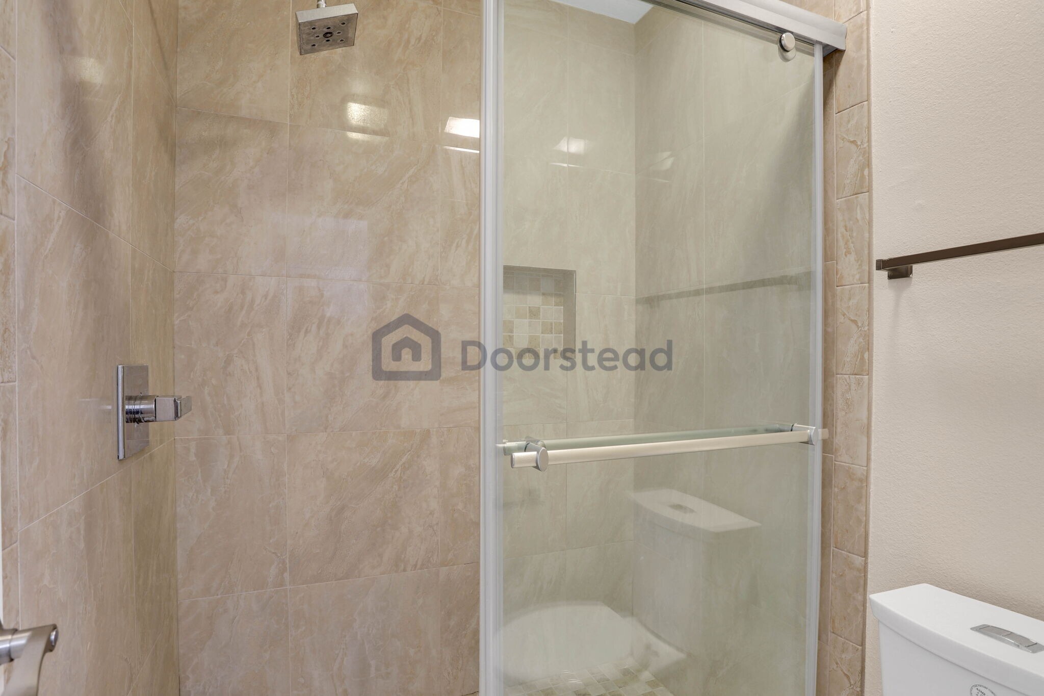 Building Photo - 2317 Eastbluff Dr