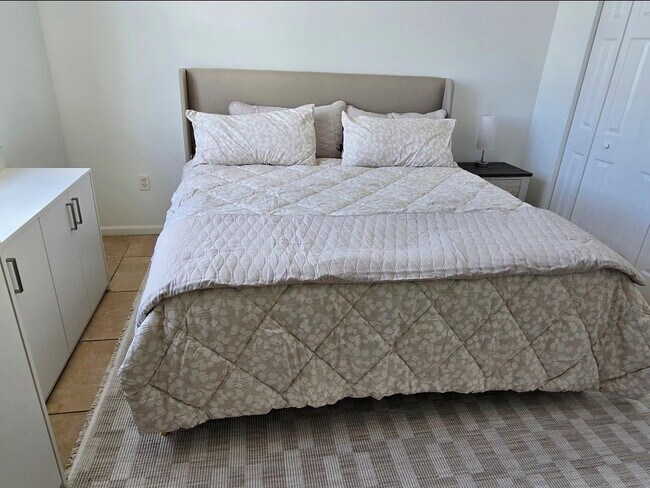 Building Photo - 651 Okeechobee Blvd