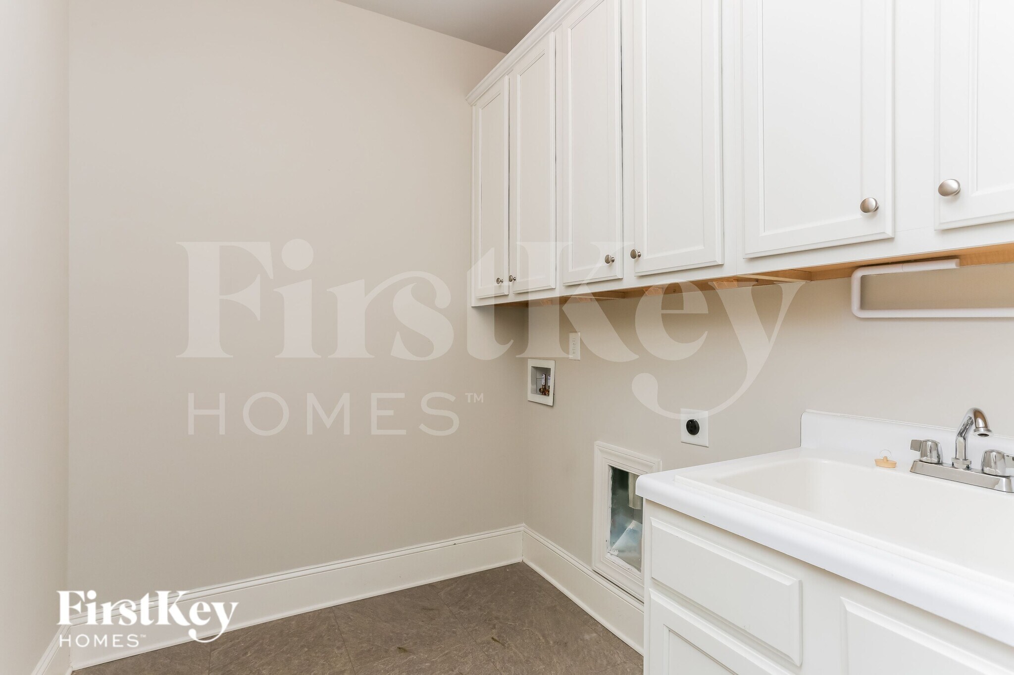 Building Photo - 4541 Banshire Cir