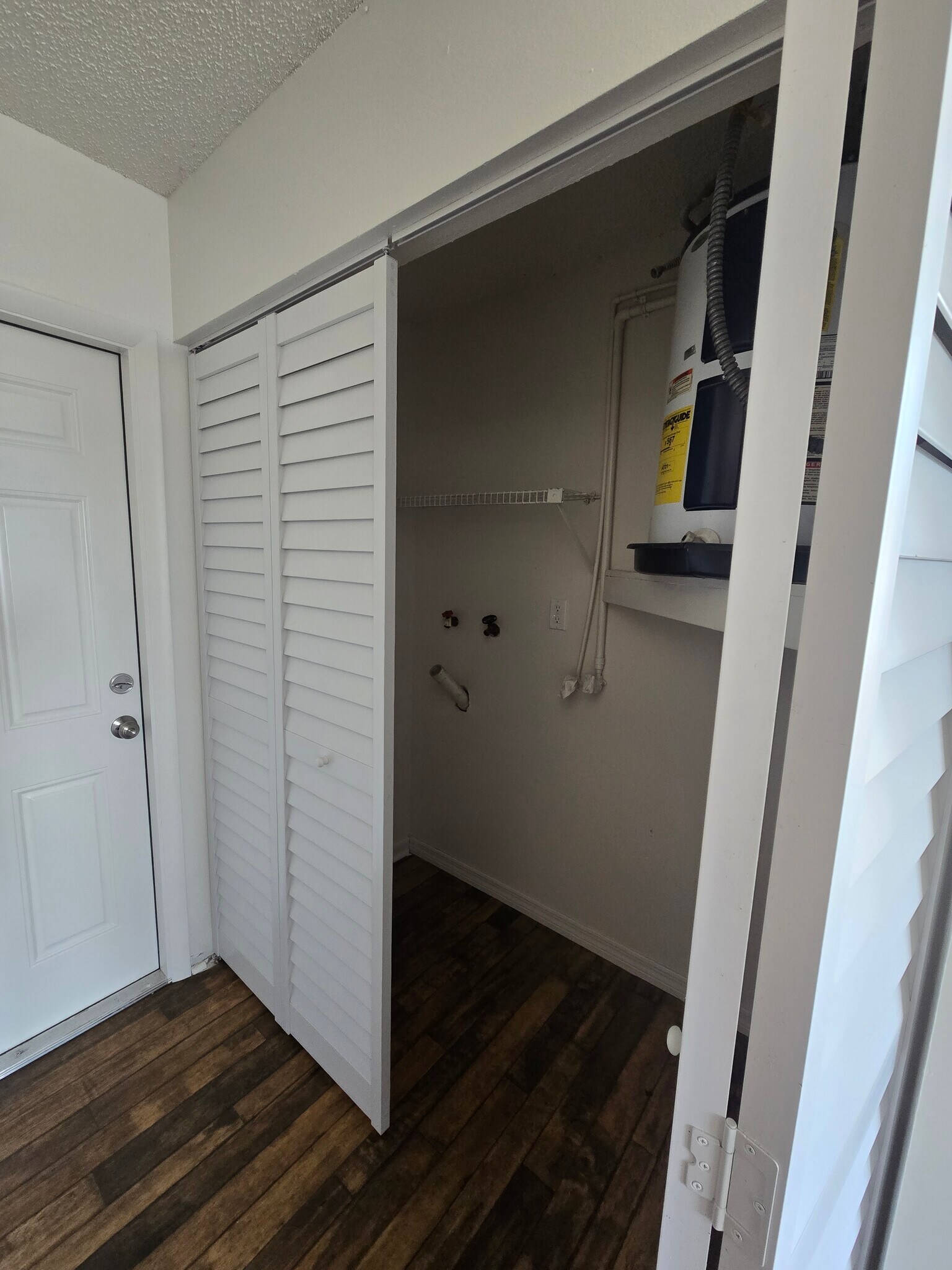 Building Photo - 1436 E Main St