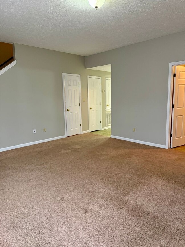 Building Photo - 00503