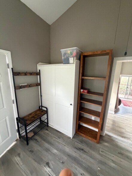 Building Photo - 14362 Ladd Canyon Rd