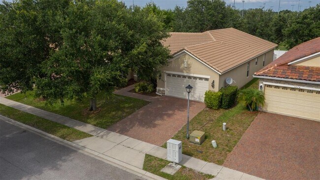 Building Photo - 3876 Shoreview Dr