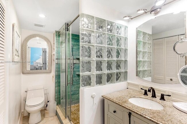 Building Photo - 201 E Ocean Dr