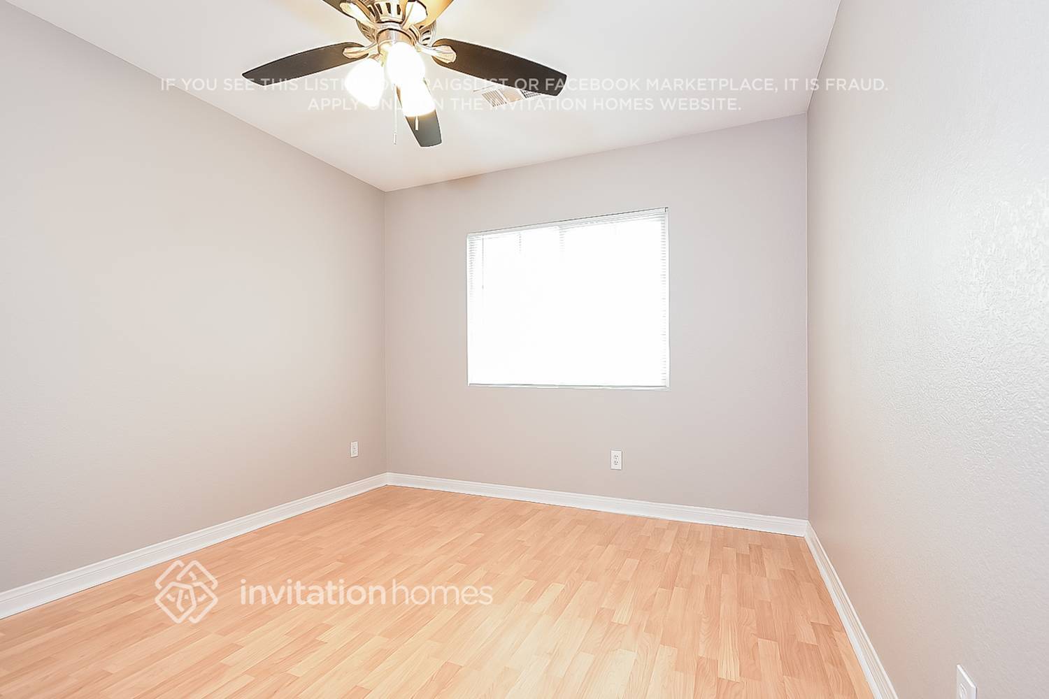 Building Photo - 8764 Country View Ave