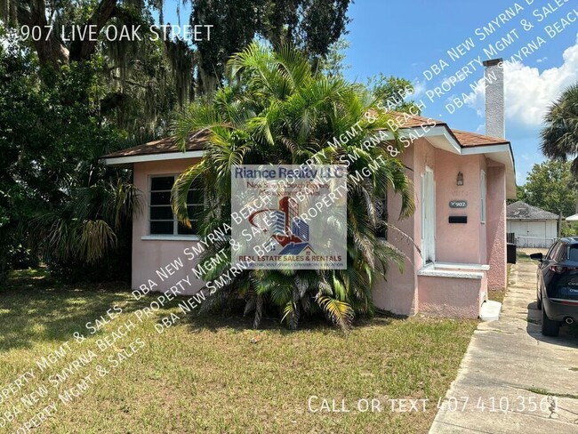 Primary Photo - 907 Live Oak St