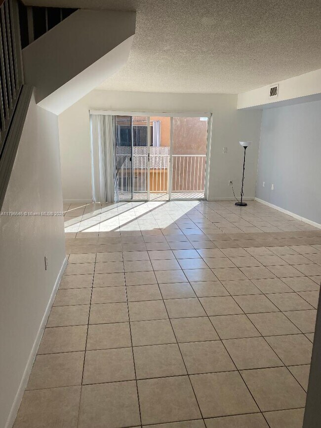 Building Photo - 14909 SW 80th St
