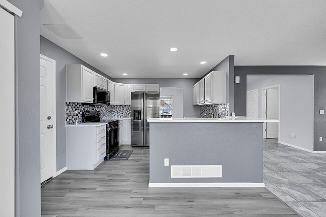 Building Photo - 6431 Raleigh Ct
