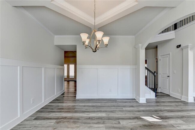 Building Photo - 1661 Silver Crst Wy