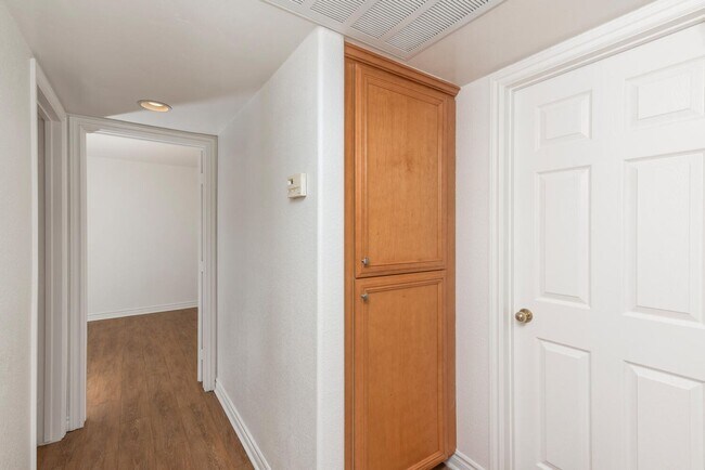 Building Photo - Stunning 2 Bedroom, 2 Bath Home in a Secure Gated Community in Oceanside - $1000 March Move in Sp...