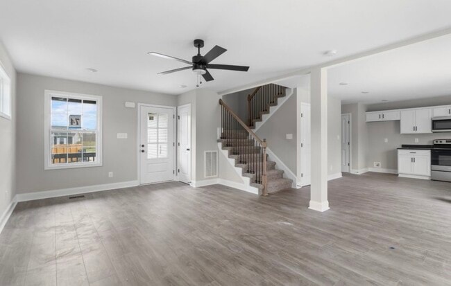 Building Photo - 422 Mattingly Dr