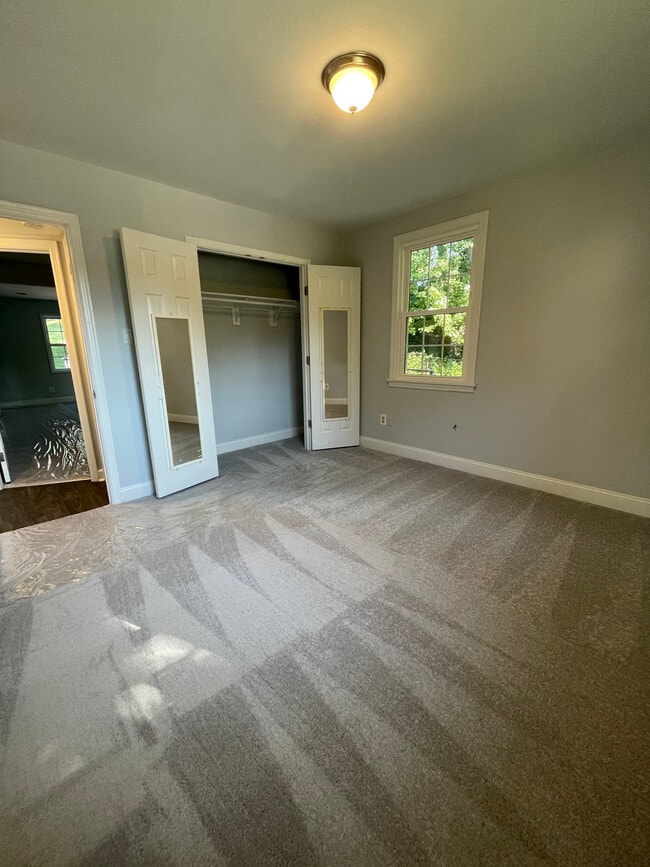 Building Photo - 3128 Headrow Cir