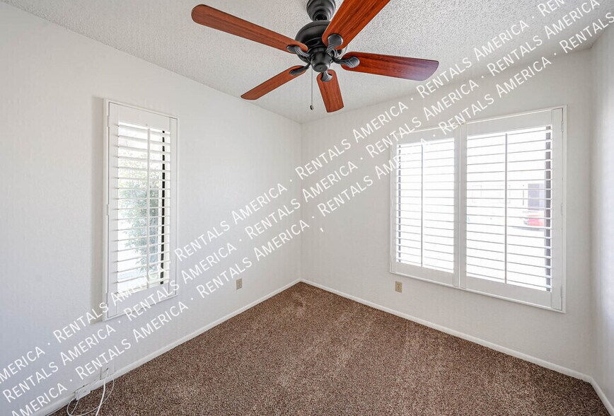 Building Photo - 3301 E Wescott Dr