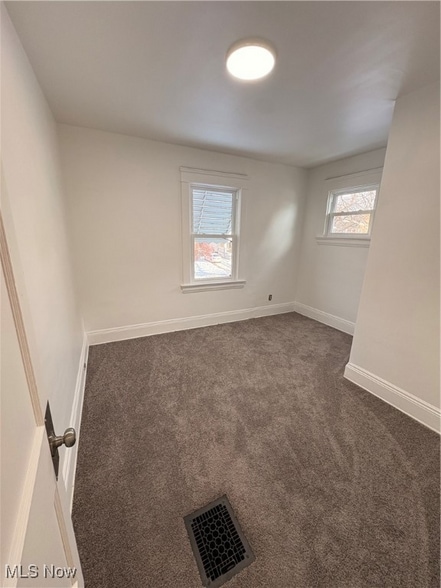 Building Photo - 3308 E 137th St