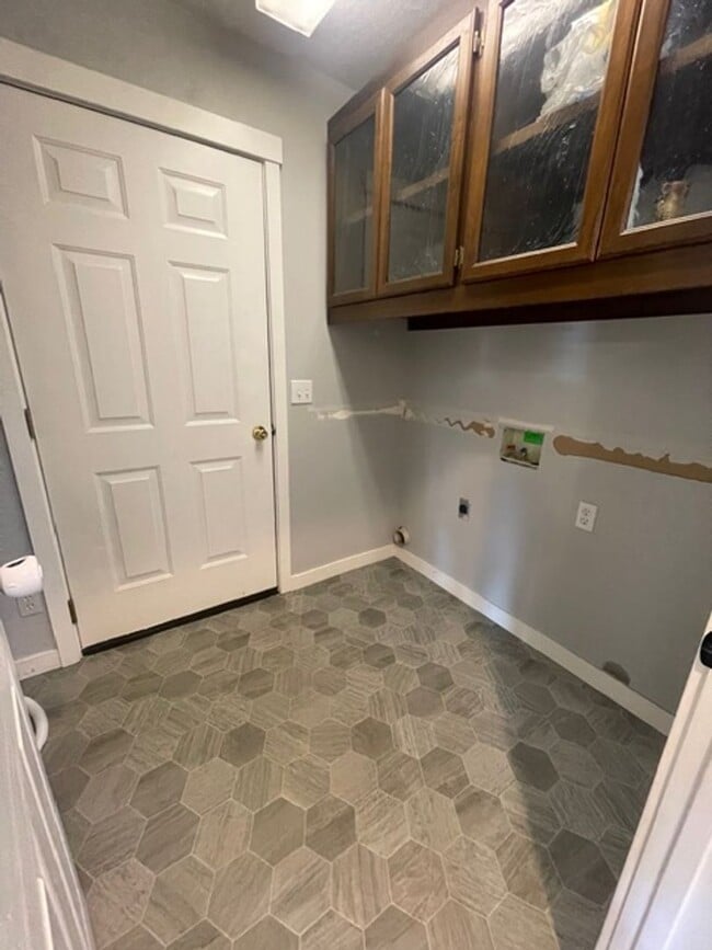 Building Photo - 1604 N Lea St