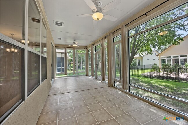 Building Photo - 113 Bluebell Dr