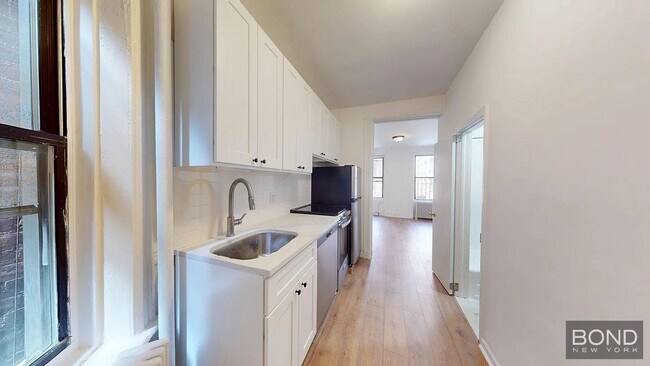 Building Photo - 588 Amsterdam Ave