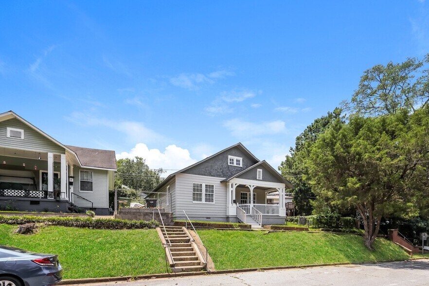 Building Photo - 4 Hemlock Dr