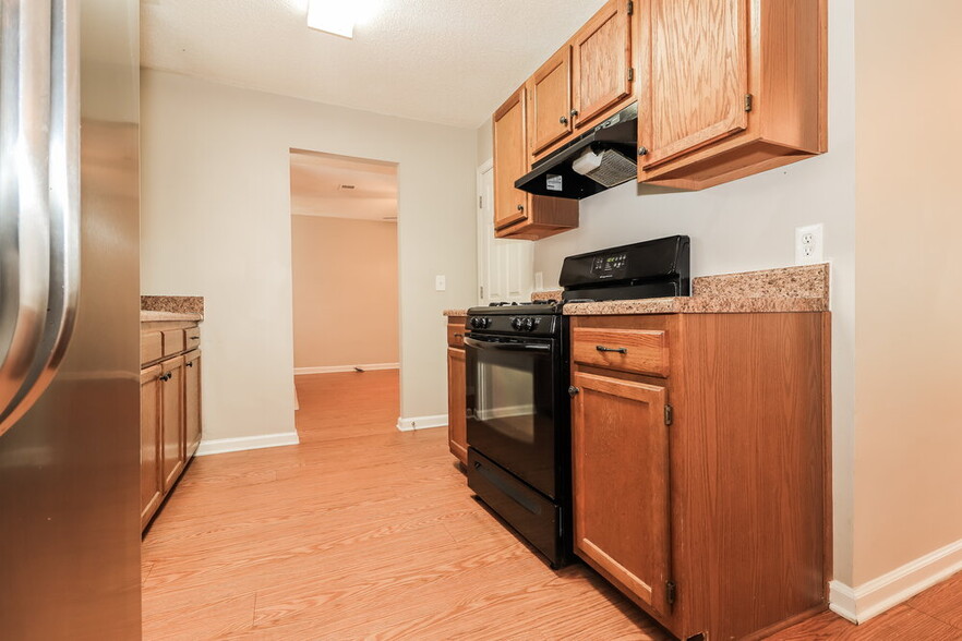 Building Photo - 4667 Whitesand Way NW