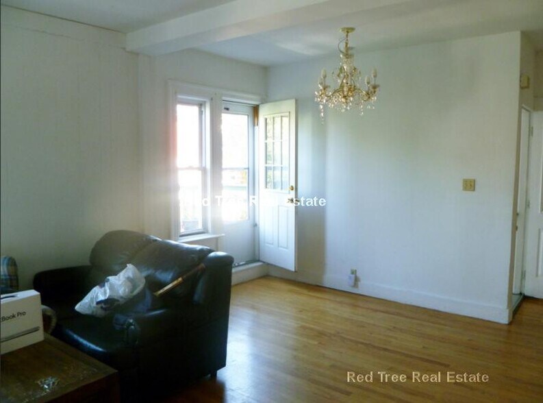 Building Photo - 12 Verndale St