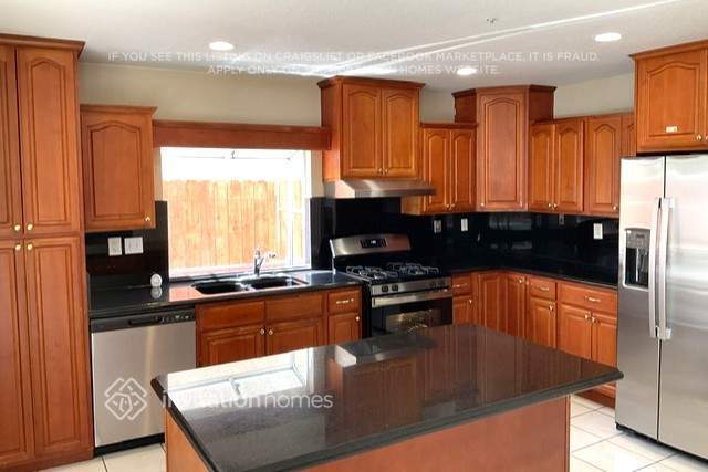 Building Photo - 11761 Malagon Dr