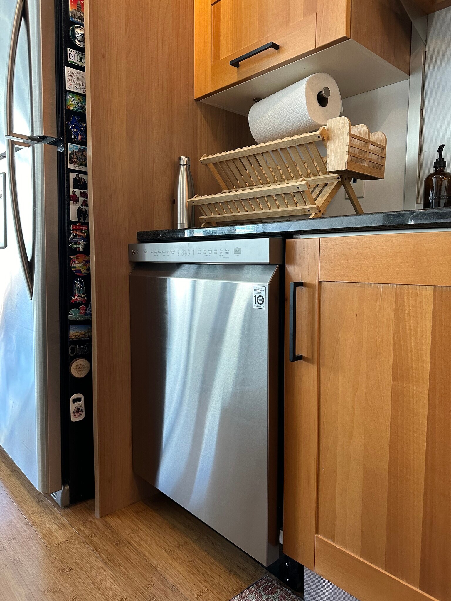 Brand new stainless steel dishwasher - 1390 V St NW