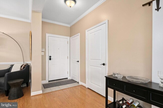 Building Photo - 440 Belmont Bay Dr