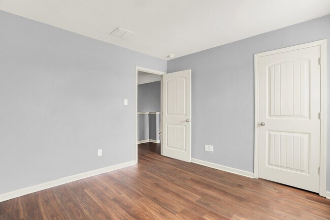 Building Photo - 7501 Bronze Dr