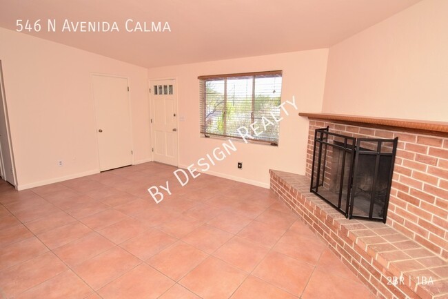 Building Photo - Charming Westwood Hills 2 Bed 1 Bath SFR w...