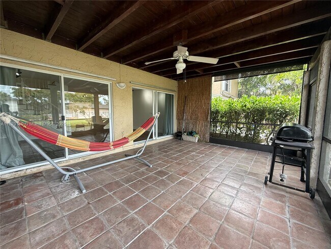 Building Photo - 8522 SW 103rd Ave