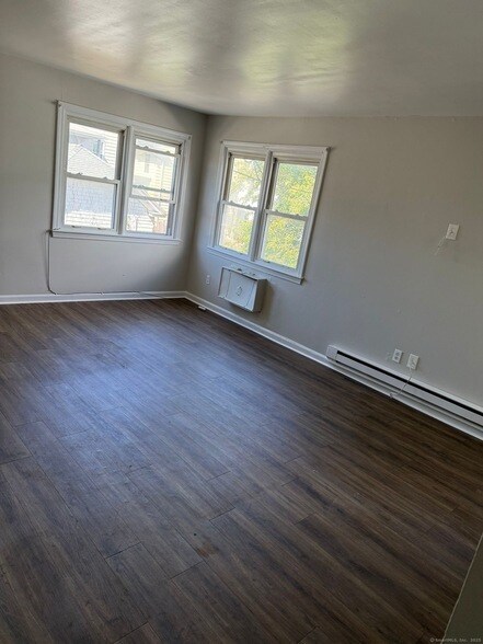 Building Photo - 52 McKinley Ave