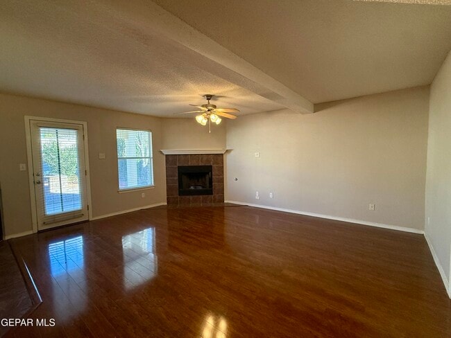 Building Photo - 1524 Bill Mueller Pl