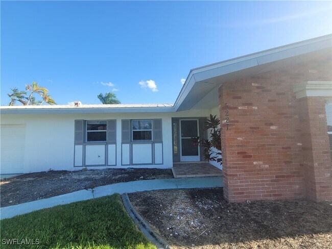 Primary Photo - 5227 SW 2nd Pl