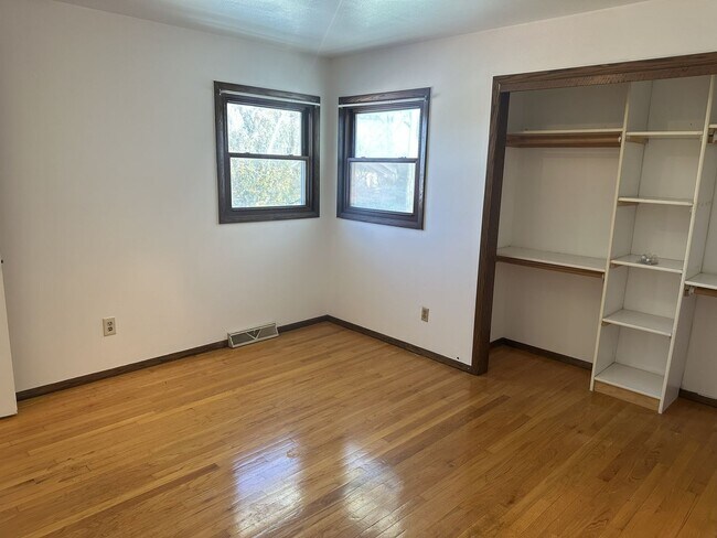 Building Photo - 4356-4358 S. Iowa Ave