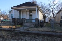 Building Photo - 713 Pottawatomie St