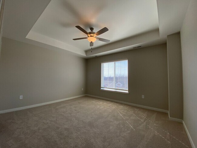 Building Photo - $2,350 | 3 Bedroom, 2.5 Bathroom Town Home...
