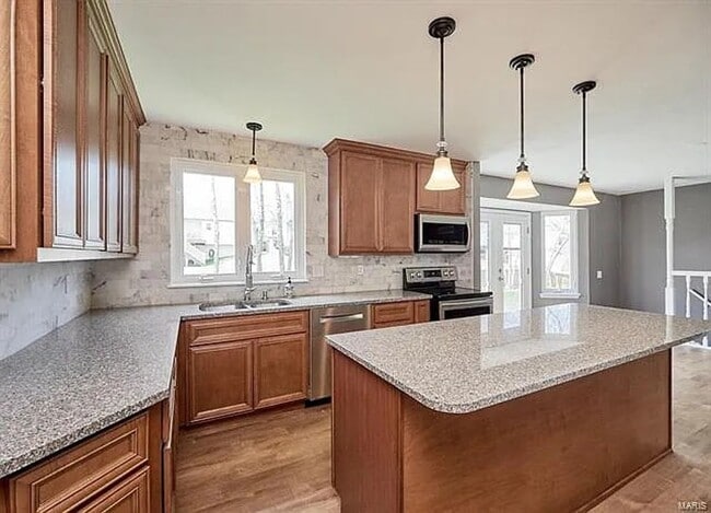 Building Photo - Coming Soon St Peters Area