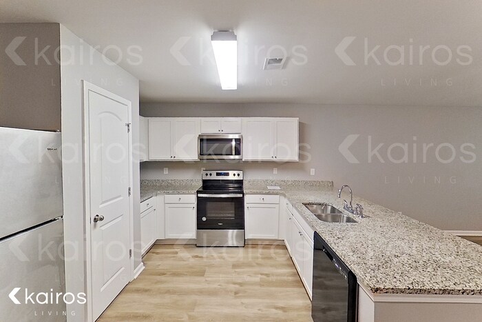 Building Photo - 236 Fox Chase Wy