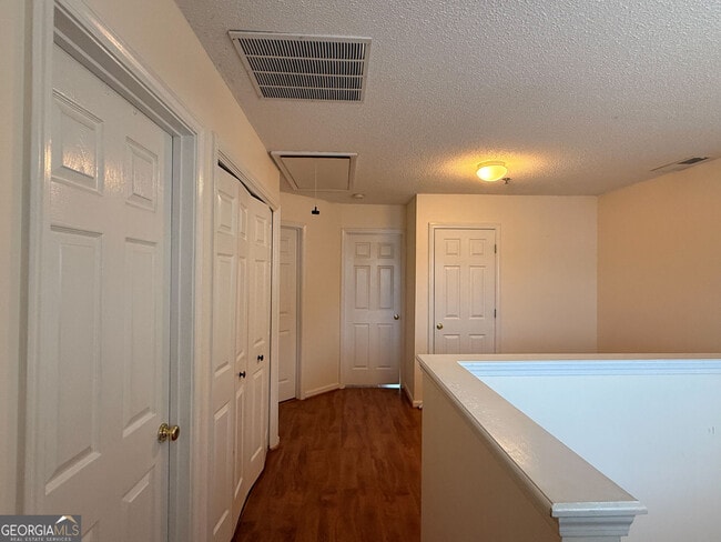 Building Photo - 342 Cottonwood Creek Cir